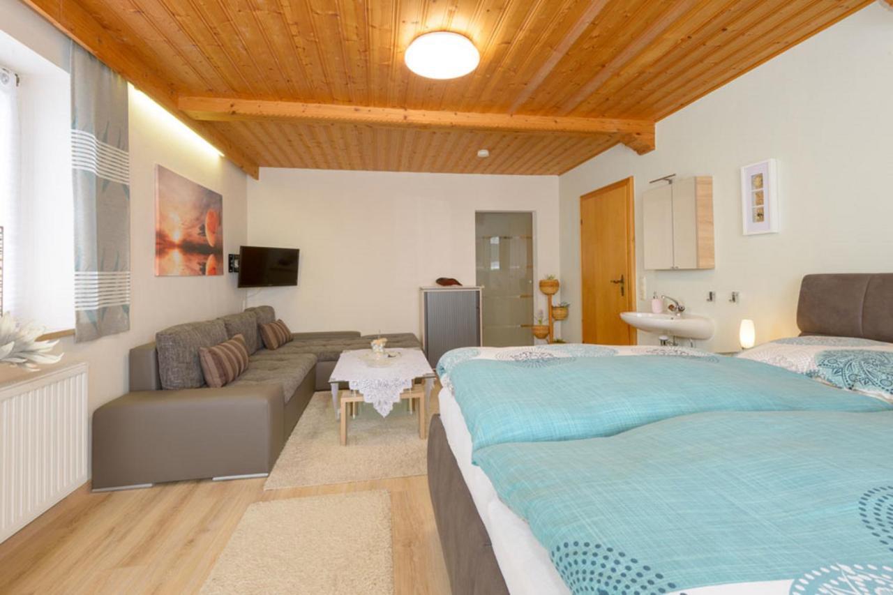 Ferienwohnung Voelkl Bobrach ภายนอก รูปภาพ